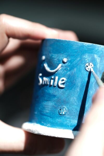 La communication positive : Le sourire, plus qu’une expression, une compétence