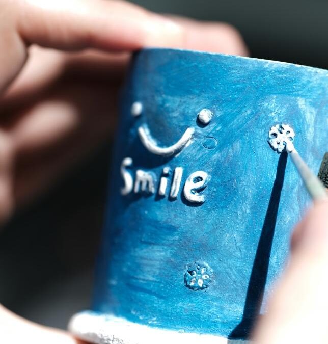 La communication positive : Le sourire, plus qu&rsquo;une expression, une compétence