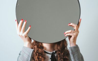 Le syndrome de l’imposteur : quand les pros de l’enfance deviennent managers